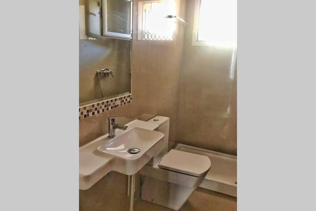 Duplex, Terraza, 10 Min Coche Centro Sevilla カマス エクステリア 写真